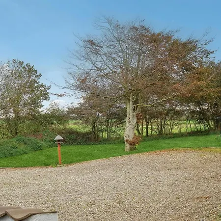 Beautiful In With Wifi And 4 Bedrooms Holiday home *